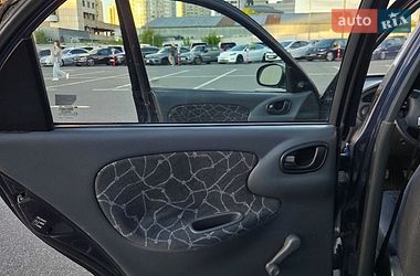 Седан Daewoo Lanos 2003 в Києві