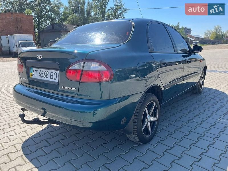 Седан Daewoo Lanos 2004 в Коломые