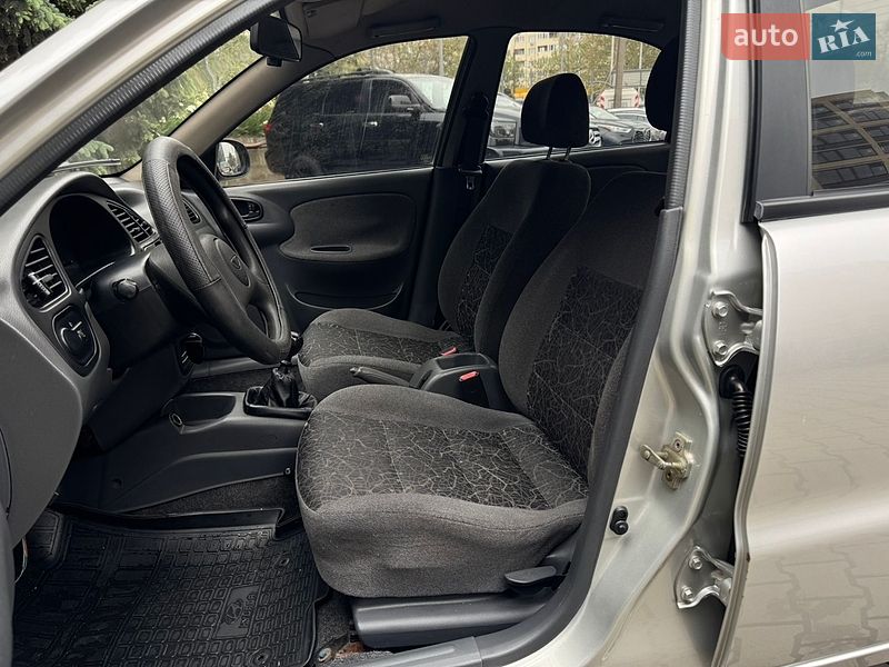 Седан Daewoo Lanos 2006 в Одессе
