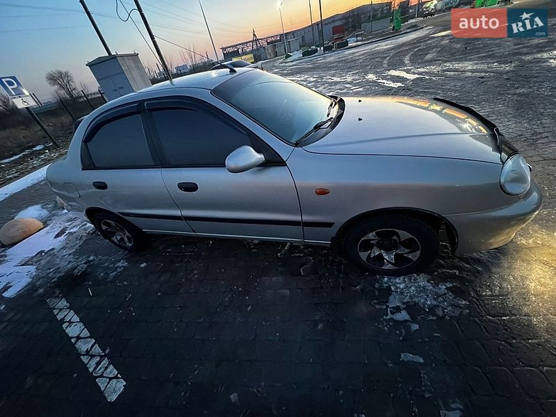 Седан Daewoo Lanos 2008 в Дніпрі