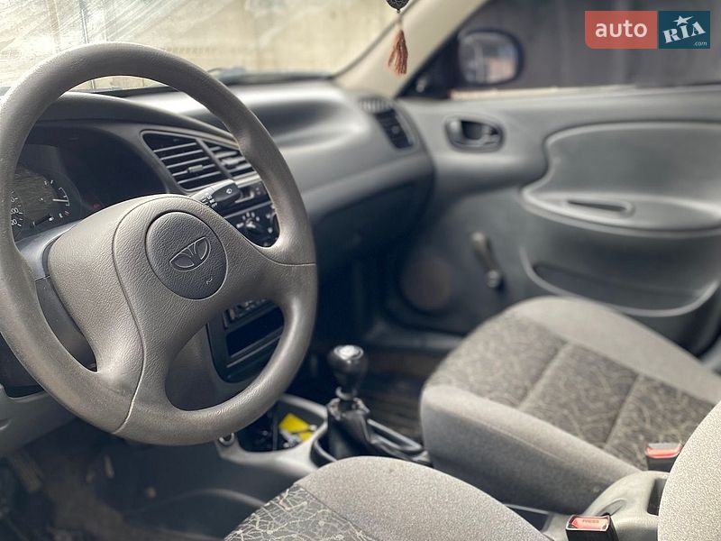 Седан Daewoo Lanos 2008 в Сумах