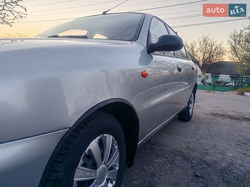 Седан Daewoo Lanos 2005 в Хоролі