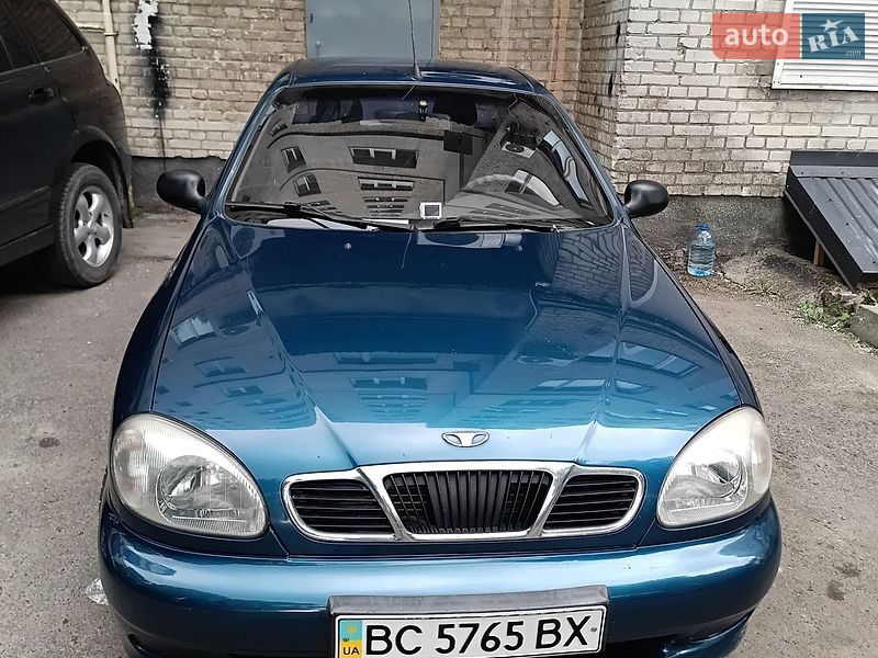 Седан Daewoo Lanos 2001 в Львове