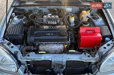 Седан Daewoo Lanos 2008 в Ременеві