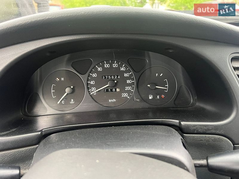 Седан Daewoo Lanos 2003 в Києві