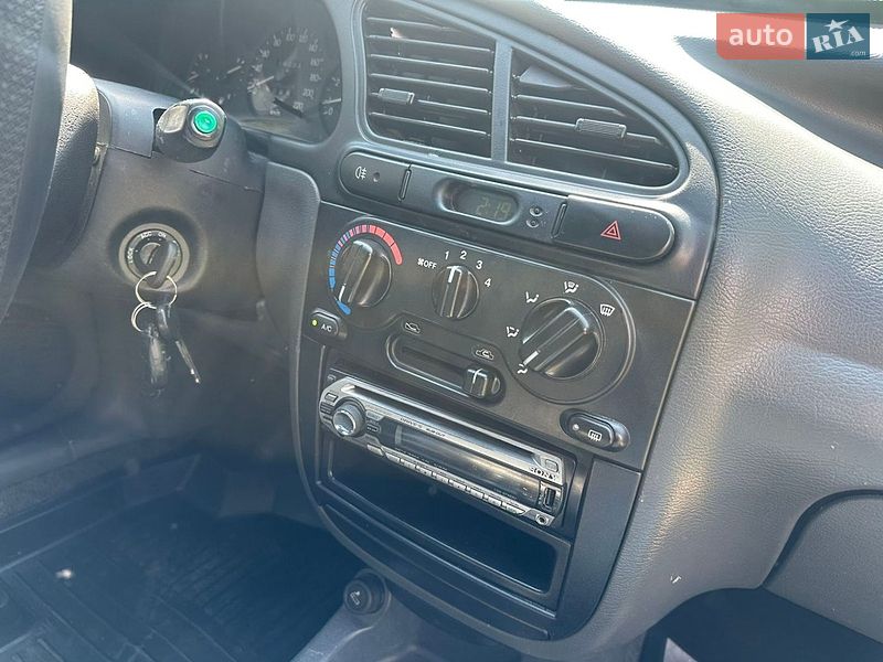 Седан Daewoo Lanos 2008 в Києві