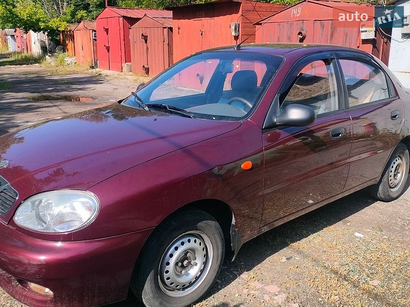 Седан Daewoo Lanos 2010 в Херсоне