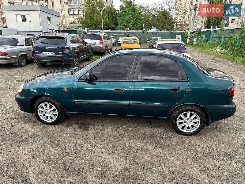 Седан Daewoo Lanos 2004 в Харкові