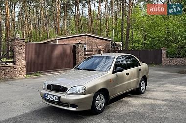 Седан Daewoo Lanos 2004 в Киеве