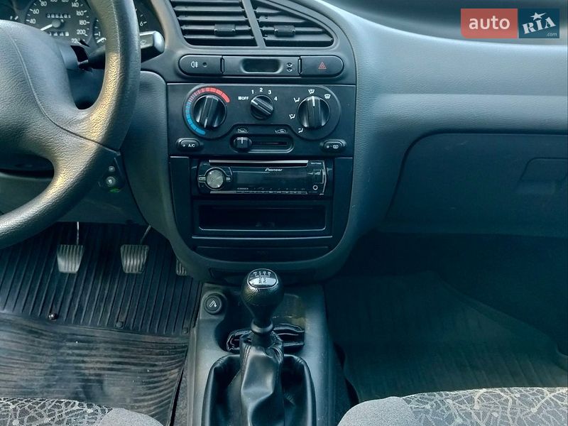 Седан Daewoo Lanos 2008 в Сумах
