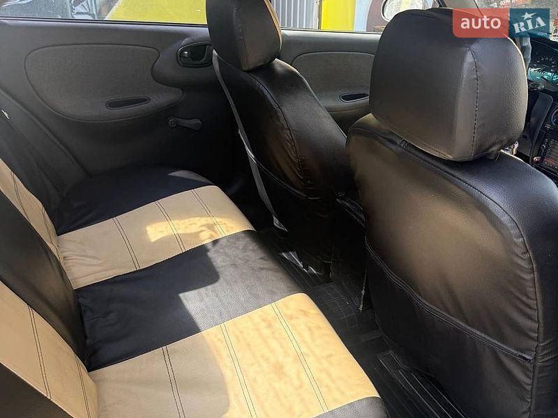 Седан Daewoo Lanos 2008 в Киеве