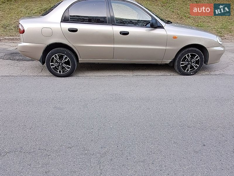 Седан Daewoo Lanos 2008 в Запоріжжі