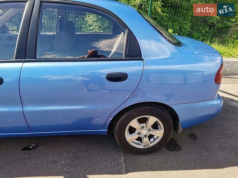 Седан Daewoo Lanos 2007 в Киеве