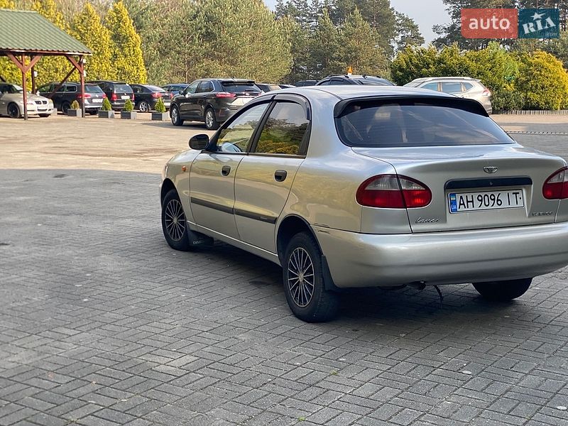 Седан Daewoo Lanos 2005 в Львове