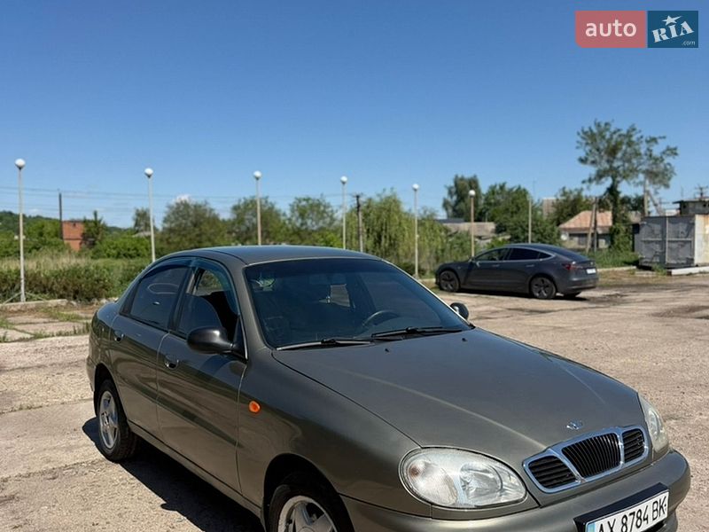Седан Daewoo Lanos 2002 в Харькове
