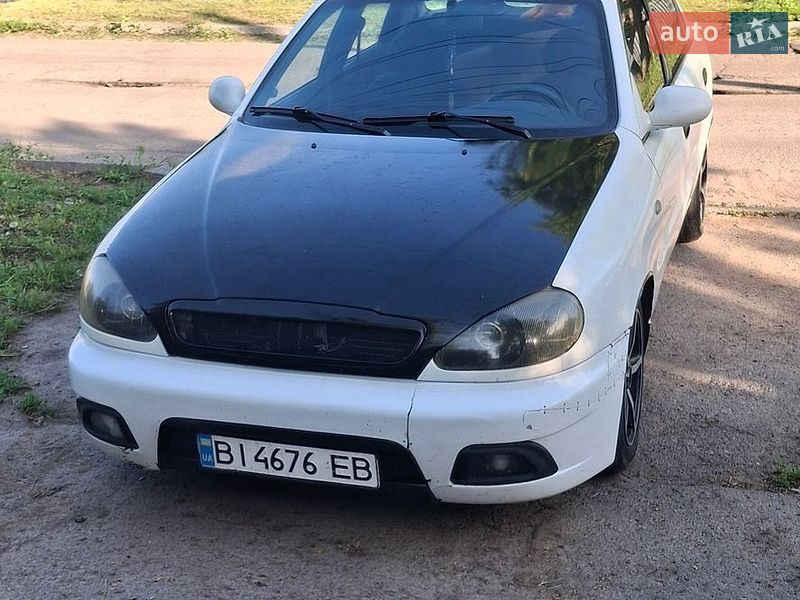 Седан Daewoo Lanos 1998 в Диканьці