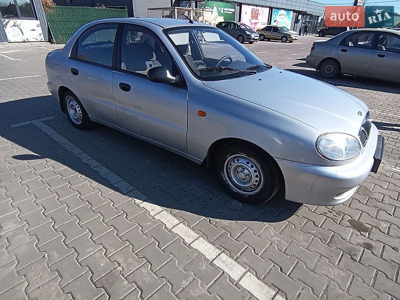 Седан Daewoo Lanos 2008 в Києві