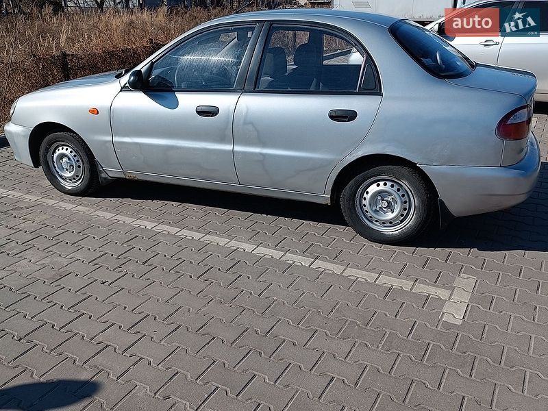 Седан Daewoo Lanos 2008 в Києві