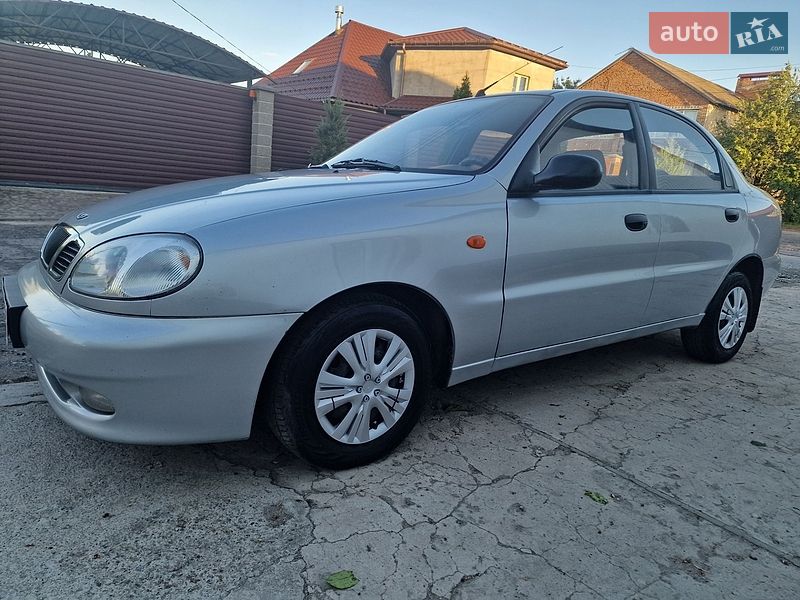 Седан Daewoo Lanos 2008 в Хороле