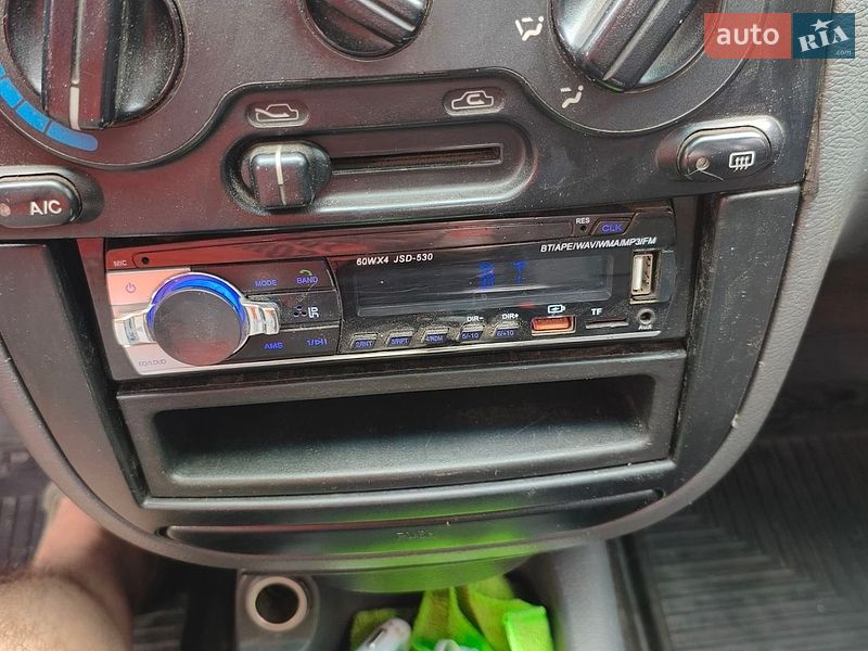 Седан Daewoo Lanos 2004 в Запоріжжі