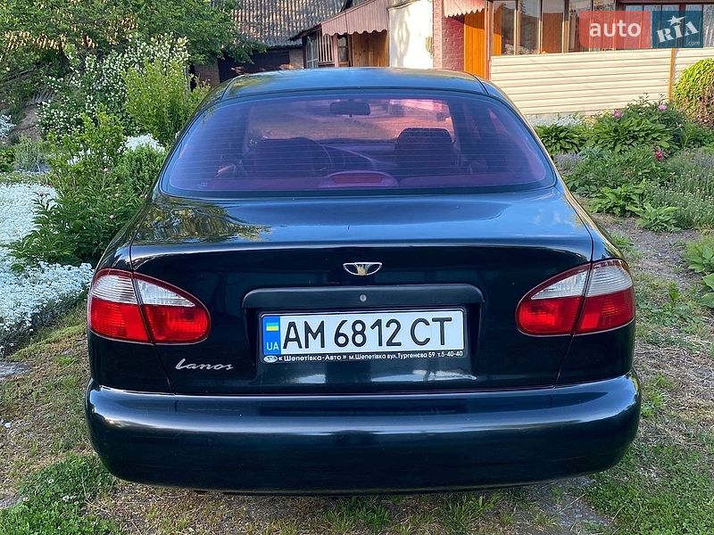 Седан Daewoo Lanos 2008 в Романове