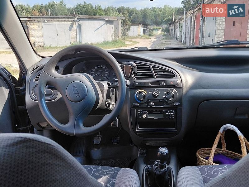 Седан Daewoo Lanos 2002 в Вараше
