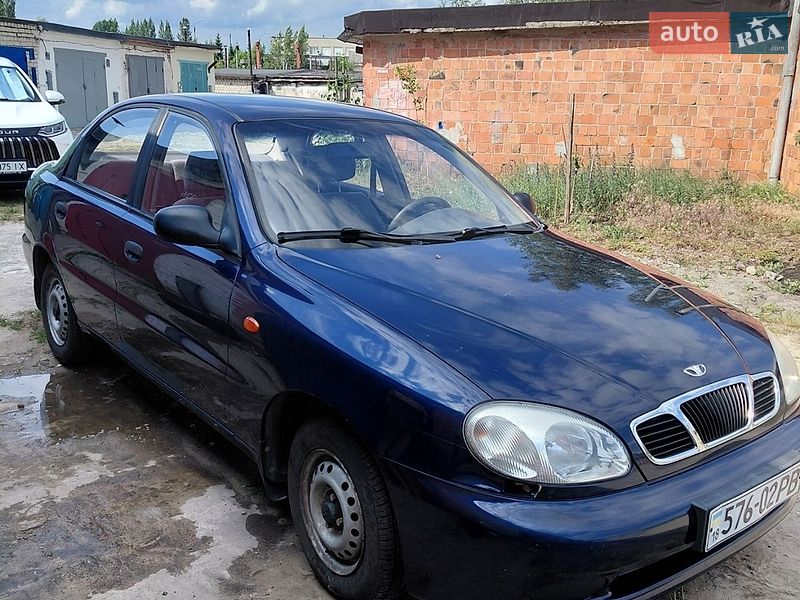 Седан Daewoo Lanos 2002 в Вараше