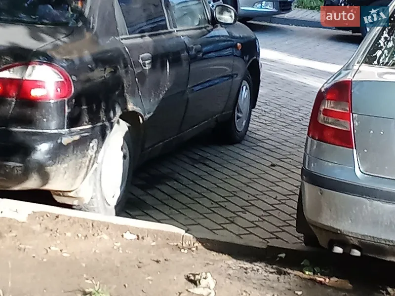 Daewoo Lanos 1998
