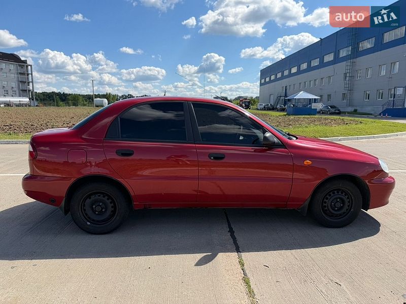 Седан Daewoo Lanos 2008 в Киеве