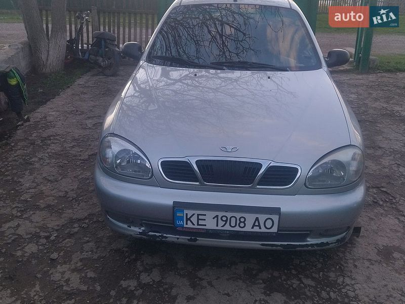 Седан Daewoo Lanos 2004 в Дніпрі