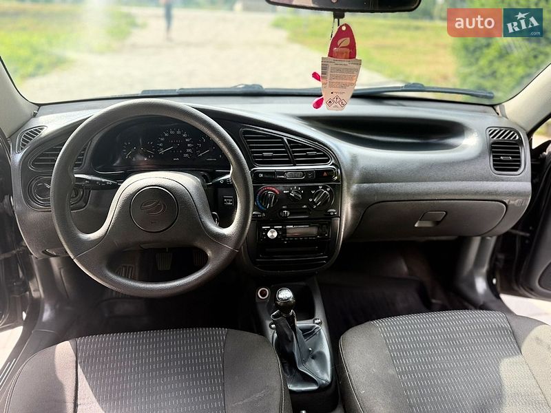 Седан Daewoo Lanos 2012 в Староконстантинове