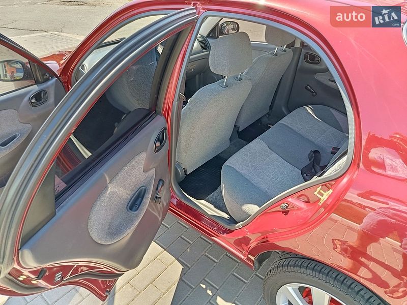 Седан Daewoo Lanos 2004 в Корсунь-Шевченківському фото 13 Седан Daewoo Lanos 2004 в Корсунь-Шевченківському