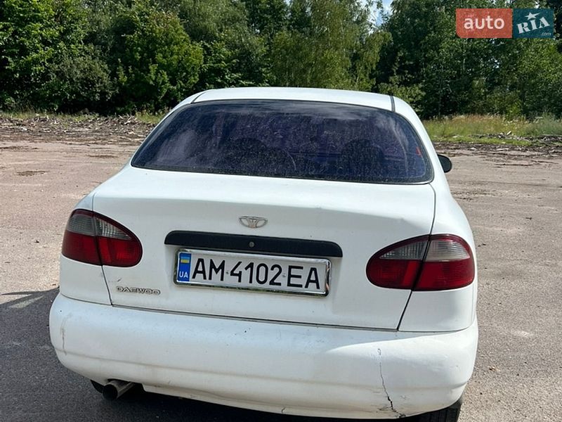 Седан Daewoo Lanos 1998 в Емильчине