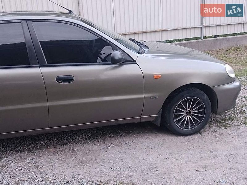 Седан Daewoo Lanos 2004 в Києві фото 3 Седан Daewoo Lanos 2004 в Києві