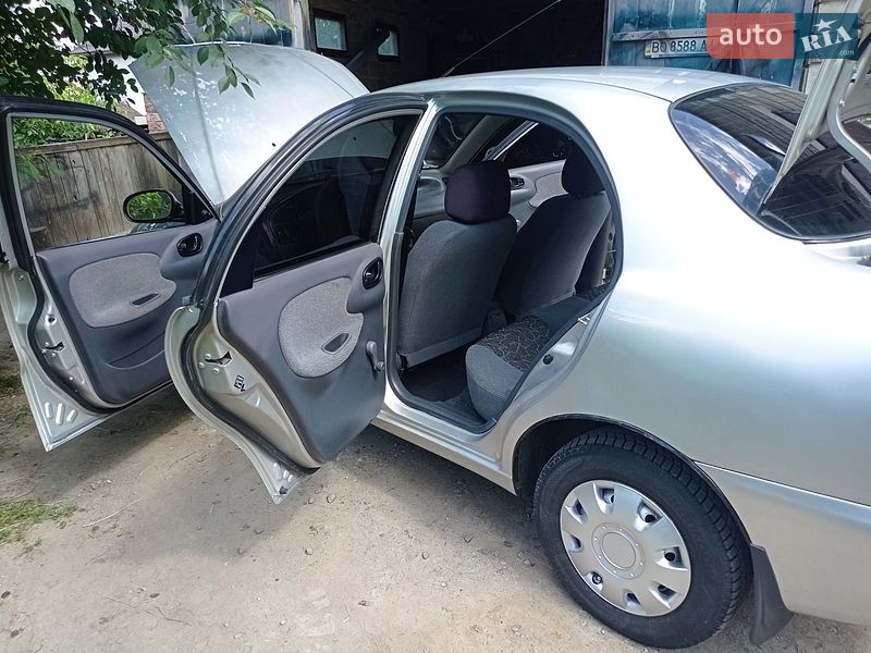 Седан Daewoo Lanos 2007 в Острозі