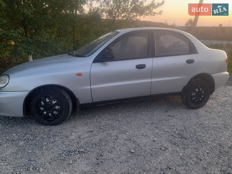 Седан Daewoo Lanos 2006 в Золочеві