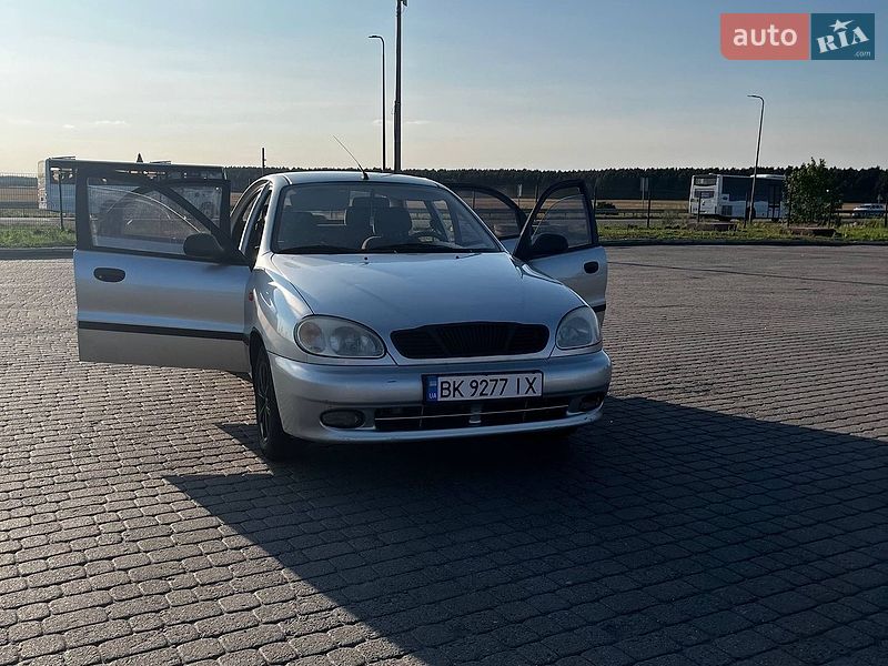 Седан Daewoo Lanos 2008 в Радивилове