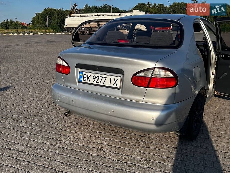 Седан Daewoo Lanos 2008 в Радивилове