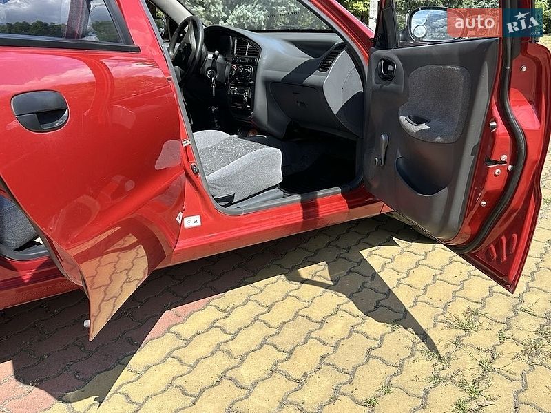 Седан Daewoo Lanos 2008 в Корсунь-Шевченківському