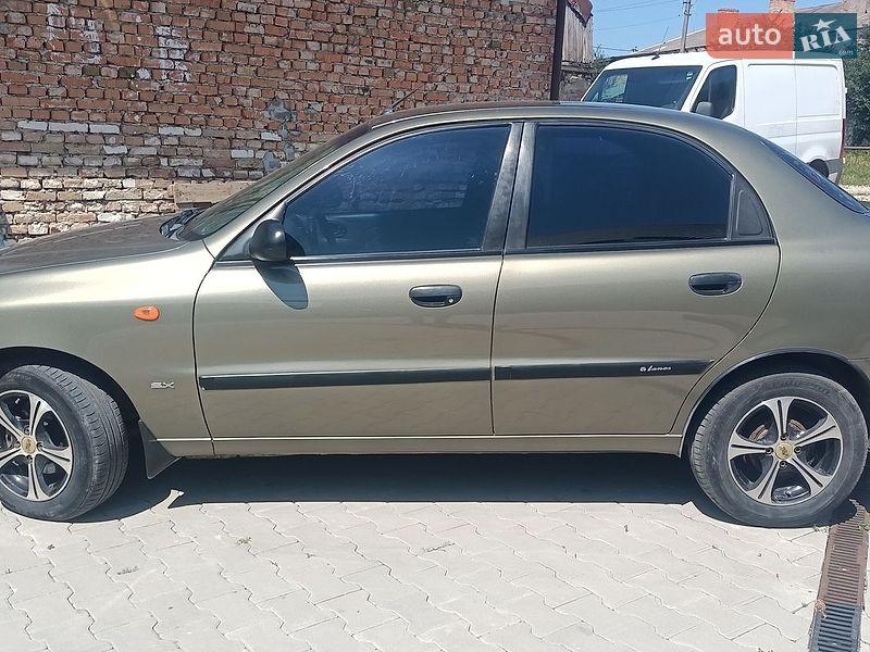 Седан Daewoo Lanos 2004 в Подволочиске