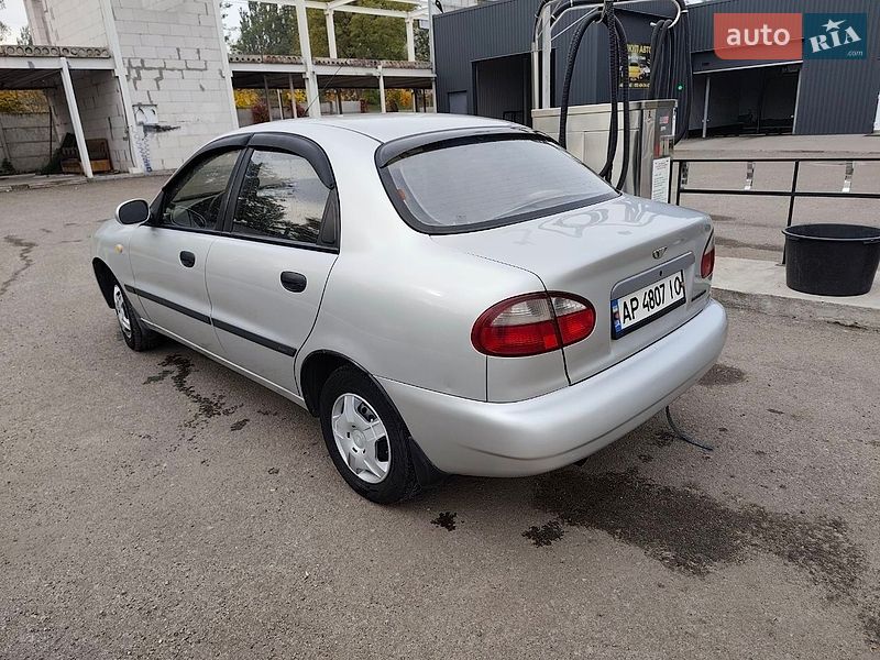 Седан Daewoo Lanos 2004 в Запорожье