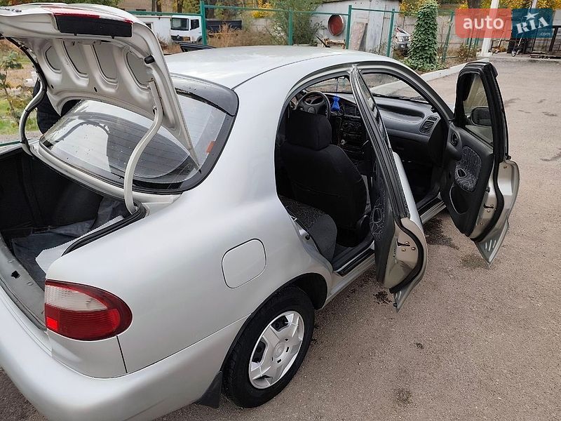 Седан Daewoo Lanos 2004 в Запорожье