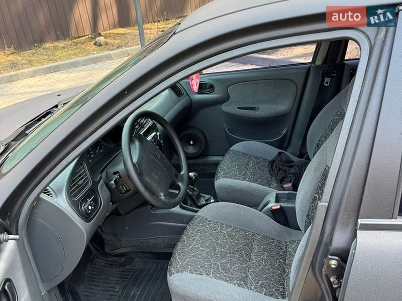 Седан Daewoo Lanos 2006 в Києві