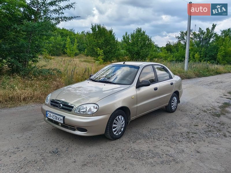 Седан Daewoo Lanos 2011 в Первомайську
