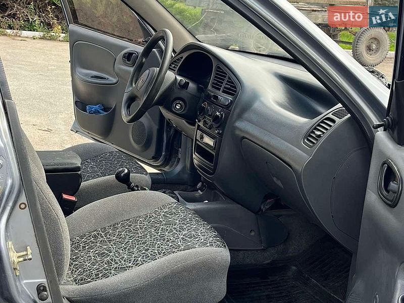 Седан Daewoo Lanos 2008 в Лановцах
