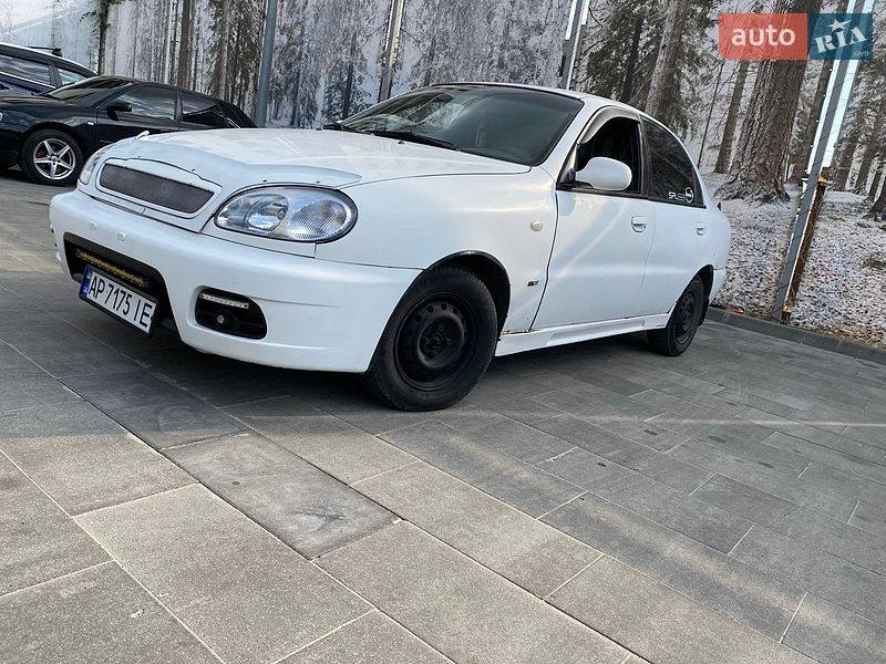 Седан Daewoo Lanos 1998 в Запорожье