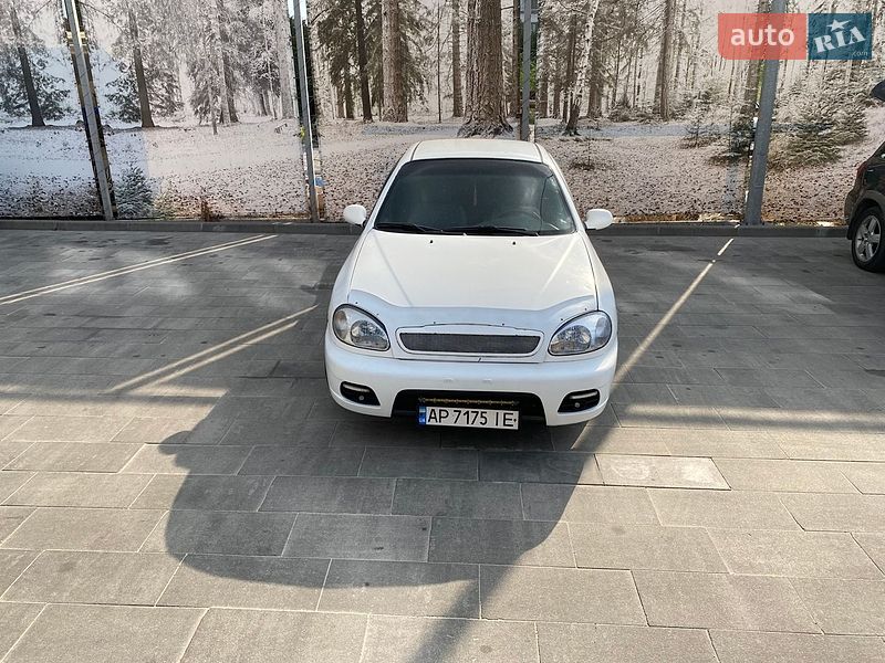Седан Daewoo Lanos 1998 в Запорожье