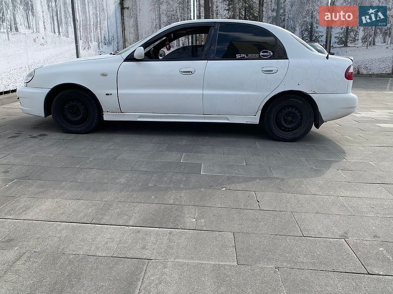 Седан Daewoo Lanos 1998 в Запорожье
