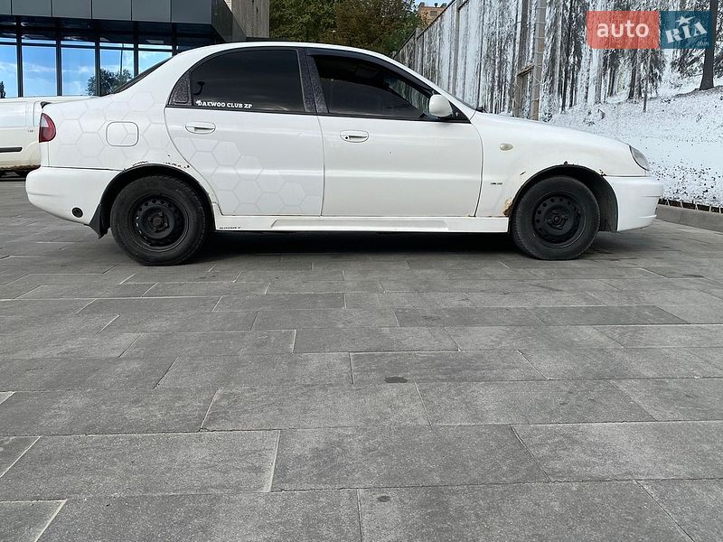Седан Daewoo Lanos 1998 в Запорожье