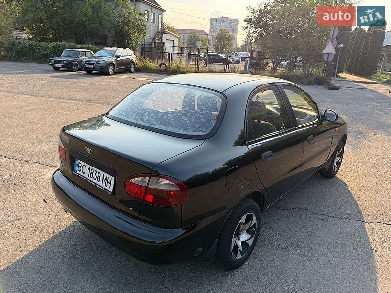 Седан Daewoo Lanos 2009 в Львове